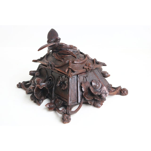 Brown 19th Century Swiss Black Forest Jewelry Box in Openly Carved Walnut, 1880 For Sale - Image 8 of 15