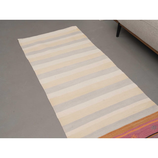 Turkish 1970s Vintage Handmade Wool Cotton White Orange Area Rug For Sale - Image 3 of 11