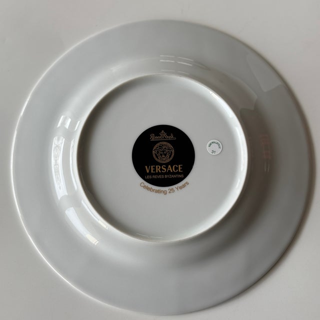 Postmodern Les Reves Byzantine Plates by Versace for Rosenthal, 2017, Set of 6 For Sale - Image 3 of 7