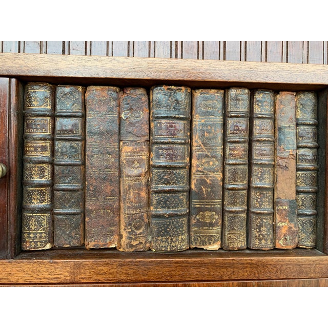 French Early 20th Century Louis XVI Period Mounted Cabinet Vitrine For Sale - Image 13 of 18