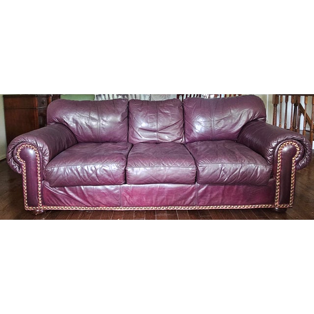 Late 20th Century Robinson & Robinson Classic Worn Top Grain Leather Three Seat Sofa For Sale - Image 4 of 9