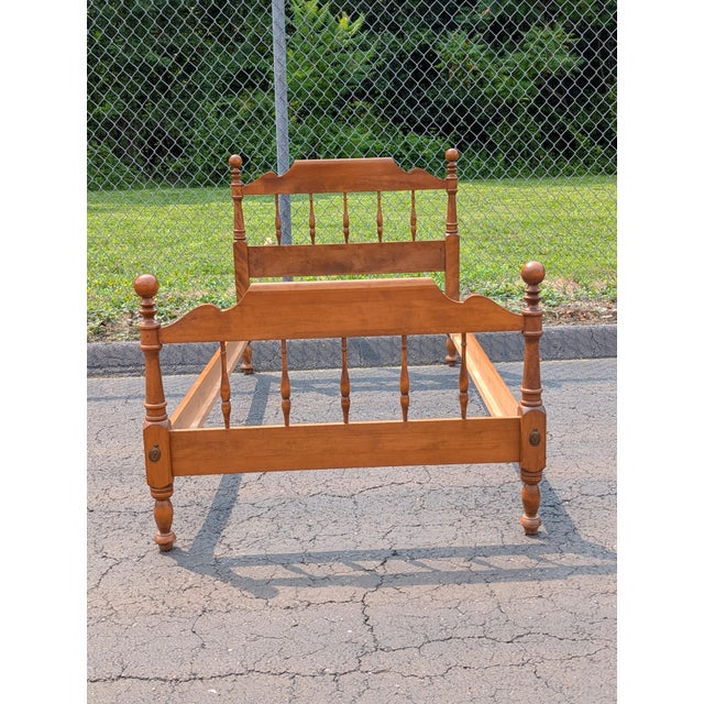 Ethan Allen 1980s Ethan Allen Heirloom Collection Traditional Cannonball Solid Maple Twin Spindle Bed Frame For Sale - Image 4 of 9