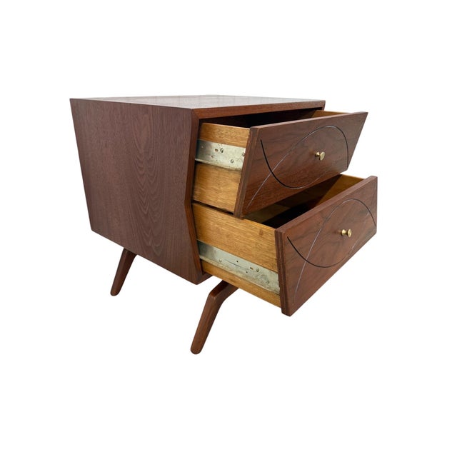 Brown Mid-Century Modern Pearsall Style Walnut Nightstands - Set of 2 - Refinished! For Sale - Image 8 of 9