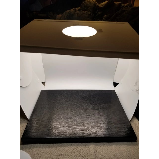 Japanese 1970s Asian Shikata Wood Lacquered Black Floral Flower Design Japanese Chinese Serving Tray For Sale - Image 3 of 4