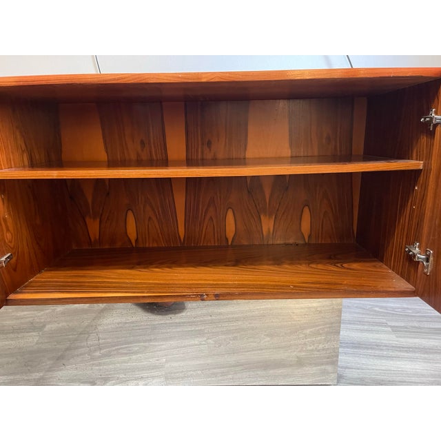 1980s 1980s Sideboard/Credenza Styled After Milo Baughman, for Thayer Coggin. For Sale - Image 5 of 5