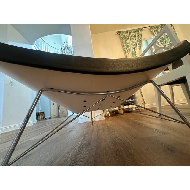 George Nelson Authentic Vitra George Nelson Coconut Chair, Made in Germany, Dated May 2008 For Sale - Image 4 of 11