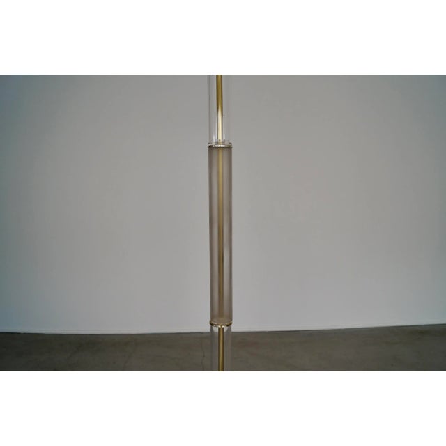 1970's Hollywood Regency Murano & Lucite Floor Lamp For Sale - Image 10 of 13