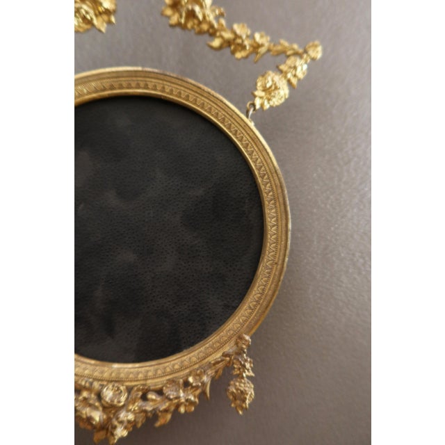 Photo Frame in Gilded Bronze For Sale - Image 5 of 11