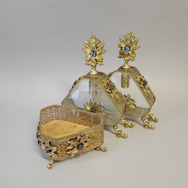 French Art Nouveau Gilt Bronze Perfume Set With 10" Bottles and Covered Box, c.1900 For Sale - Image 10 of 17