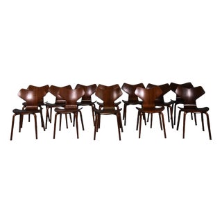 Twelve Grand Prix Wooden Chairs by Arne Jacobsen for Fritz Hansen, 1950, Set of 12 For Sale