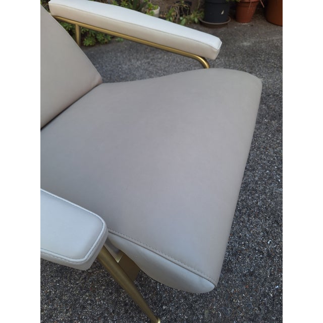 Beige Dezza D.153.1 Armchair in Two-Tone Leather by Gio Ponti for Molteni, 1990s For Sale - Image 8 of 17