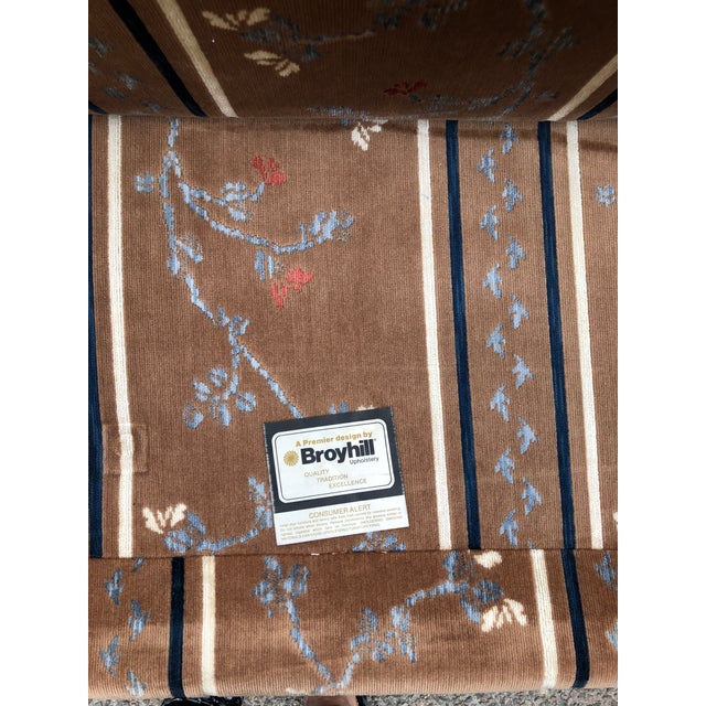 Wood 1970s Vintage Broyhill Chinoiserie Velvet Sofa For Sale - Image 7 of 13