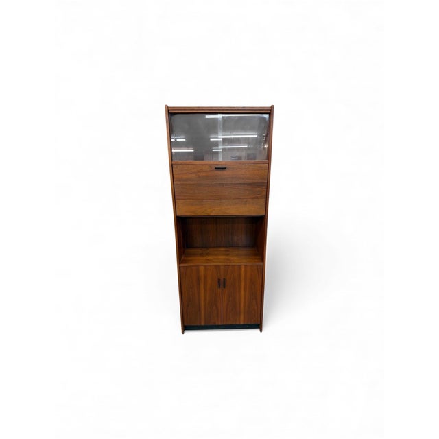 1960s Mid-Century Modern Walnut Storage Cabinets - Set of 2 For Sale - Image 5 of 9