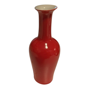 Antique Qianlong Period Chinese Red Porcelain Vase
