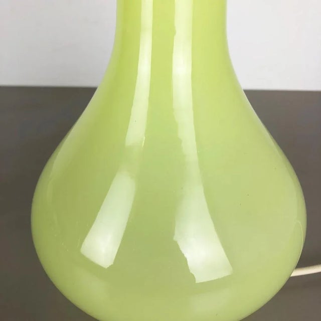 Large Opaline Murano Glass Table Light from Cenedese Vetri, Italy, 1960s For Sale - Image 11 of 15