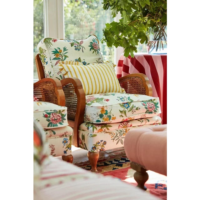 This fun deckchair inspired stripe is both dual purpose and incredibly versatile. Made from 100% cotton its signature...