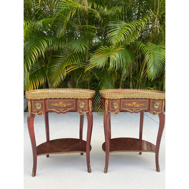 Kidney Tables with marble top ,came from Spain date 1983. Very good condition ,vintage/ antique item has no or minimal...