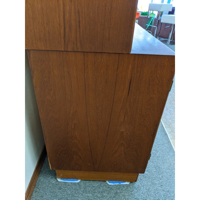 1970s Soborg Mobler Danish Modern Teak Display Case For Sale - Image 5 of 9