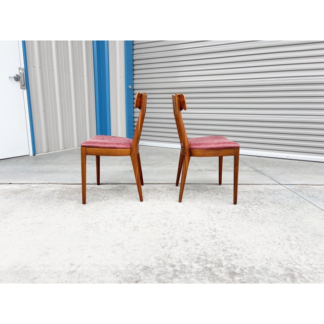 1950s Mid Century Walnut Dining Chairs by Kipp Stewart for Drexel For Sale - Image 5 of 14