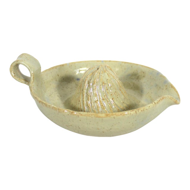 Vintage Signed Studio Pottery Juicer Simple Ceramic Citrus Squeezer For Sale