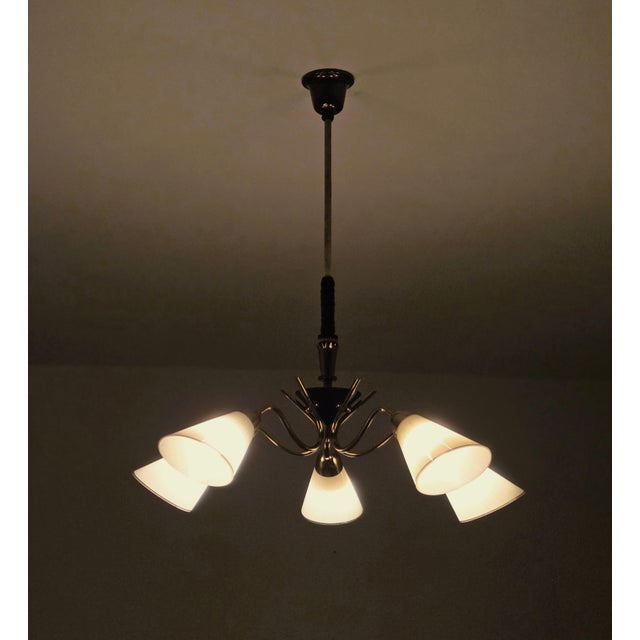 Metal Mid-Century Modern 5-Arm Tulip Chandelier, 50s 60s Sputnik Design Brass Accents For Sale - Image 7 of 12