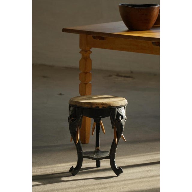 Anglo-Indian Elephant Stool in Ebonized Hardwood, 1900s For Sale - Image 9 of 18