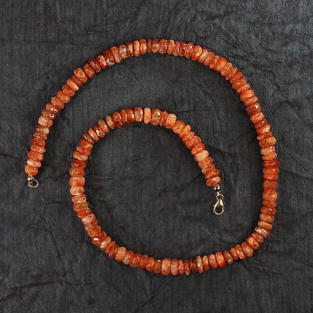 2020s Ajd 17 Inch Sunstone Necklace of 7mm Faceted Rondelles Great Gift For Sale - Image 5 of 5