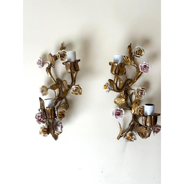 Vintage Italian Mirrored Gilt Metal and Porcelain Rose Sconces, 1940s, Set of 2 For Sale - Image 6 of 18
