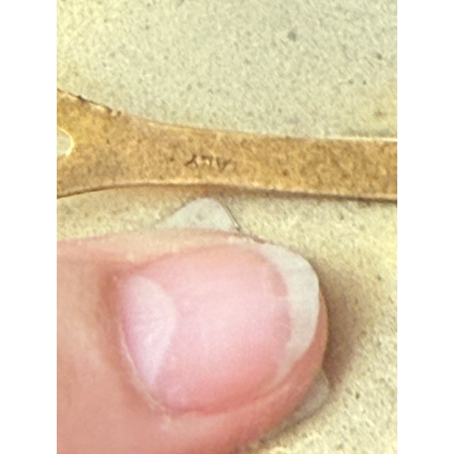 Abstract Vintage Italian Micro Mosaic Mini Picture Frame Millefiori Red Green Floral Mosaic Round Gold Tone Frame For Sale - Image 3 of 6