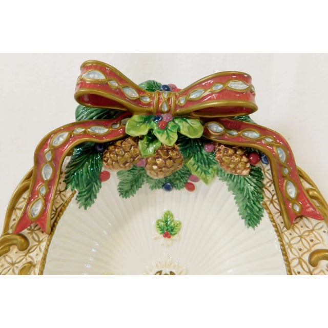 Figurative 1980s Vintage Fitz & Floyd Christmas Pinecones Serving Bowl Orig. Box For Sale - Image 3 of 9