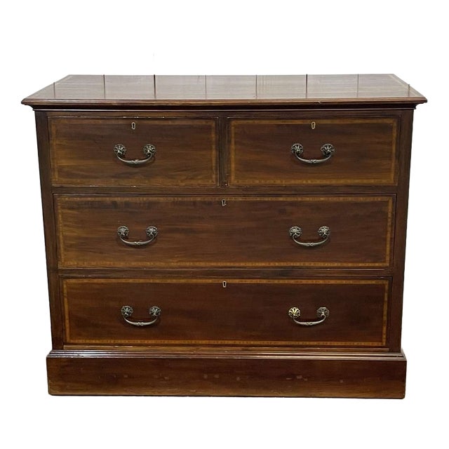 Early 20th Century English Mahogany Chest of Drawers For Sale