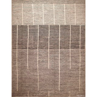 Nazmiyal Collection Large Geometric Grey Color Contemporary Area Rug For Sale