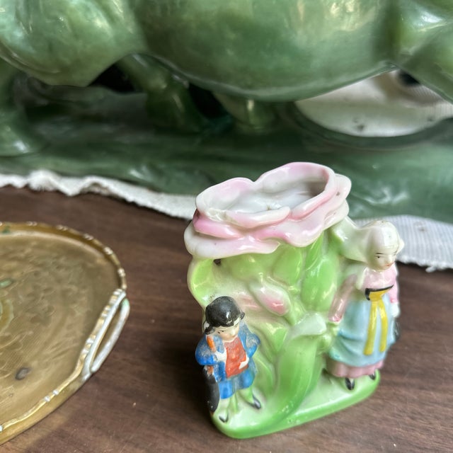 English 1970s Small Ceramic Floral Catchall With Little English Figures For Sale - Image 3 of 7