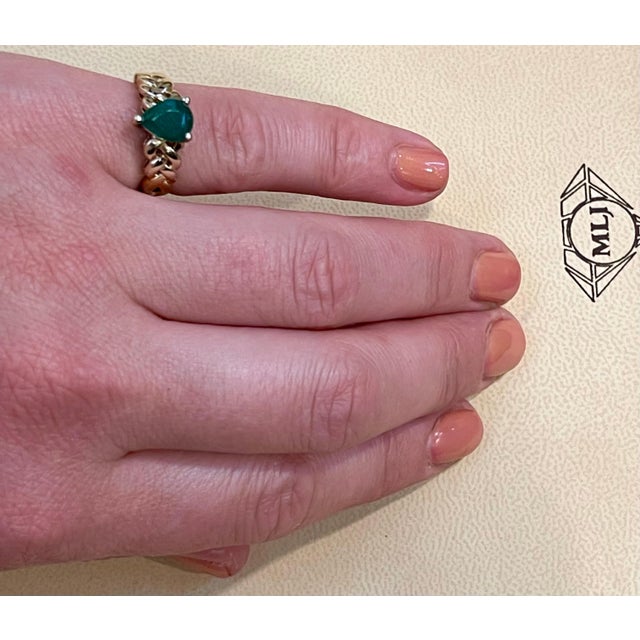1.42 Carat Pear Cut Natural Emerald Ring 14 Karat Yellow Gold, Size 5.75 For Sale - Image 14 of 18