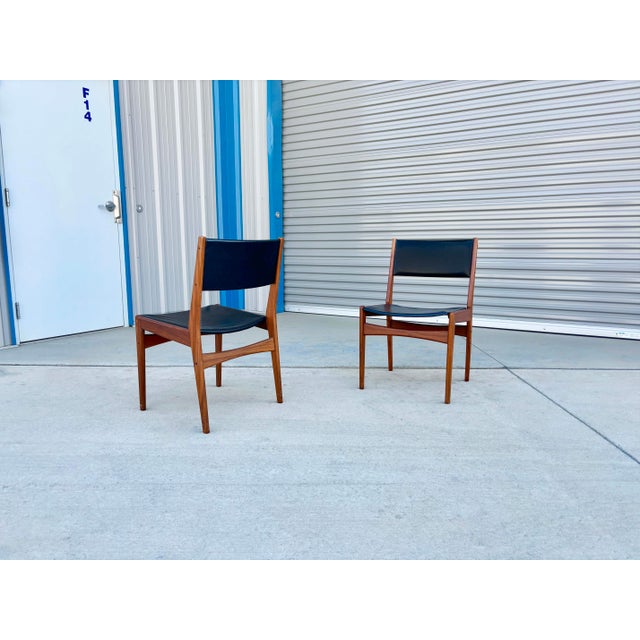 1960s Danish Modern Teak & Vinyl Dining Set of 6 For Sale - Image 10 of 12