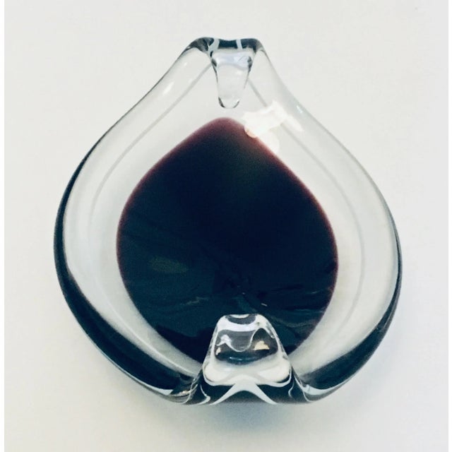 Mauve Murano art glass bowl, dish by Cenedese circa 1960's. Made with the Sommerso technique this heavy piece of Italian...