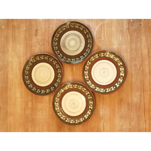 Autumn Harvest Pottery Dinnerware Set, Hand Thrown Red Clay Artist Signed Tableware Service for 4, 18 Piece Thanksgiving Geometric Ceramic Plate Set For Sale In Savannah - Image 6 of 11
