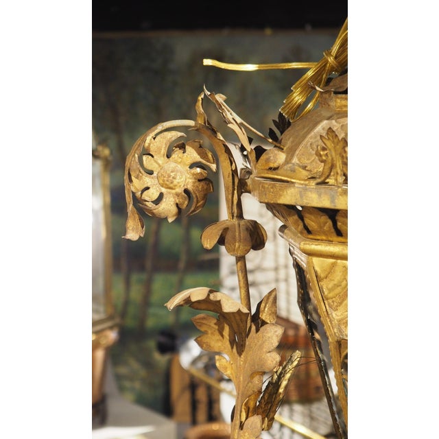 Gold Late 18th Century Venetian Gilt Metal and Glass Lantern For Sale - Image 8 of 18