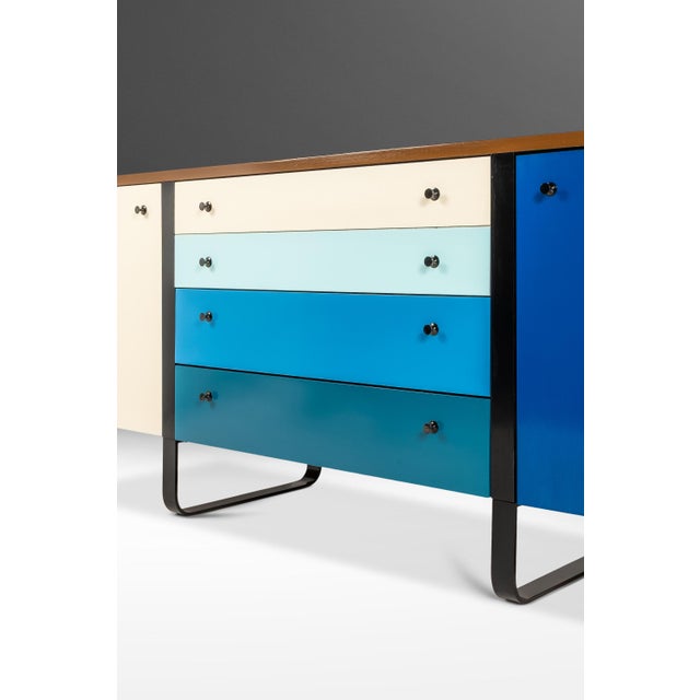 Restored Mid-Century Modern Sled-Based Credenza a Fusion of Inspiration After George Nelson and Finn Juhl, Usa, C. 1960s For Sale - Image 10 of 18
