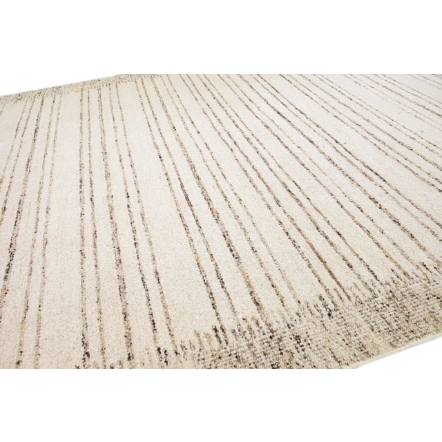 2020s Modern Moroccan Style Beige Handmade Oversize Wool Rug With Stripe Motif For Sale - Image 5 of 8
