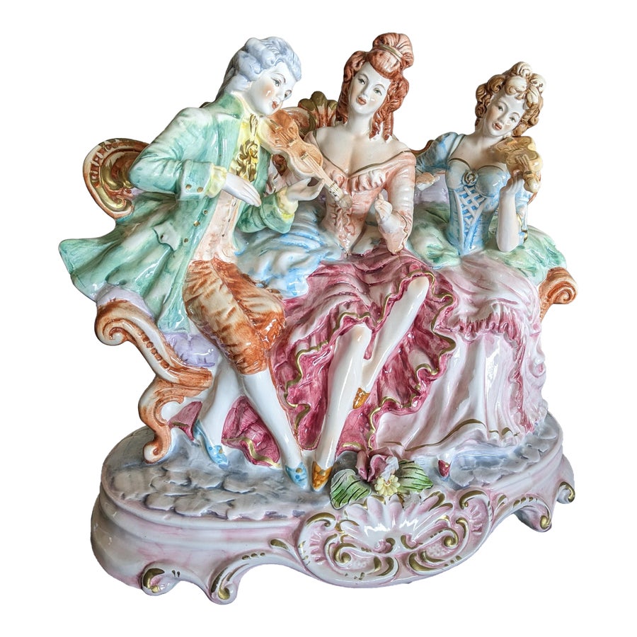 antique-capodimonte-the-happy-