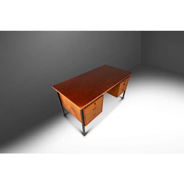 1960s Mid-Century Modern Executive Desk in Oak & Steel W/ Leather Top Attributed to Herbert Hirche for Holzäpfel, Germany, C. 1960s For Sale - Image 5 of 18