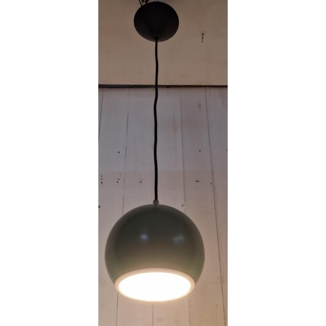 1970s Vintage German Hanging Lamp with Green Spherical Metal Shade and White Aluminum Reflector, 1970s For Sale - Image 5 of 7