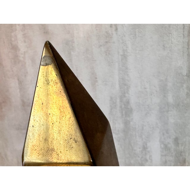 Vintage Brass Obelisk Sculpture – 22” Neoclassical Decor For Sale - Image 4 of 12