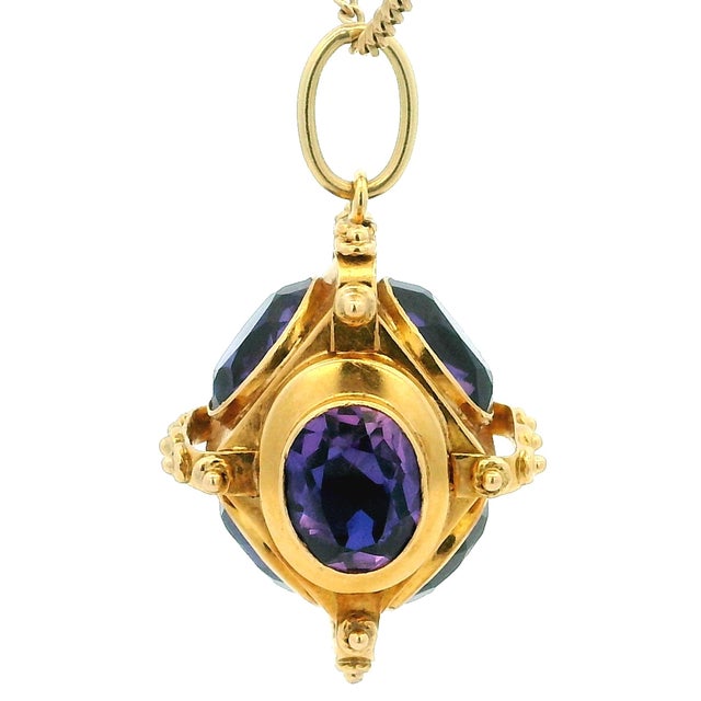 Vintage 18k Gold Rotating Amethyst Cube Charm Pendant For Sale - Image 4 of 11
