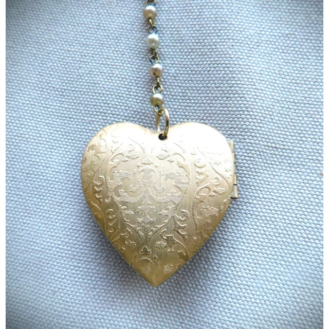 Vintage Heart Locket, Paisley Design, Grey Pearl, Long Gold Chain, Pearl Bead Drop, Valentine For Sale In New York - Image 6 of 12