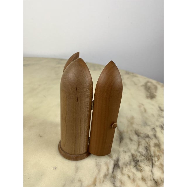 Statuette of the Madonna with 18K Gold and Precious Stones, Italy, 1981 For Sale - Image 4 of 14