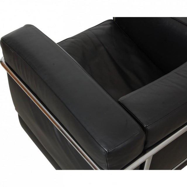 Animal Skin Vintage LC 2/1 Club Chair in Black Leather from Le Corbusier, 2000s For Sale - Image 7 of 18
