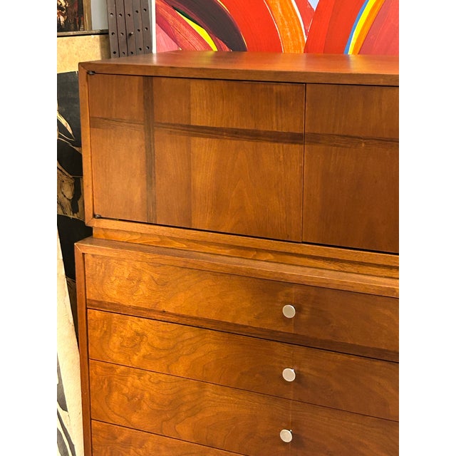 Mid-Century Modern 1960s Kroehler Signature Rosewood & Walnut Highboy Dresser - Mid Century Modern - Vintage For Sale - Image 3 of 7