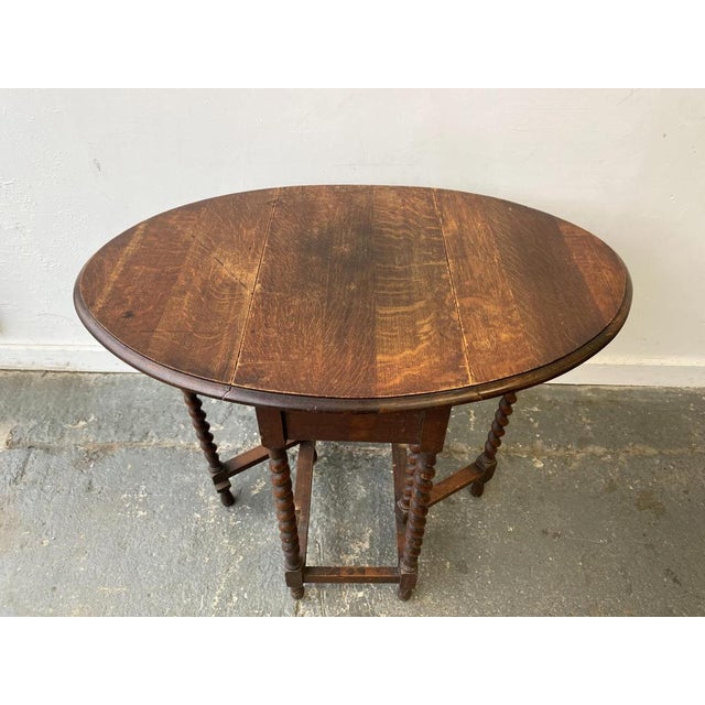 Edwardian Extending Oak Drop Leaf Barley Twist Side Table For Sale - Image 4 of 6